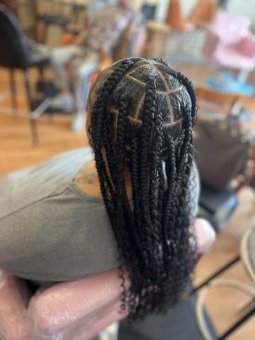 African Hair Braiding Feelings gallery picture 4